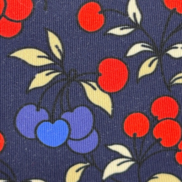 Ann Taylor Womens Small Pullover Knit Top Foldover Neckline Red Blue Cherry Prin - Picture 7 of 9